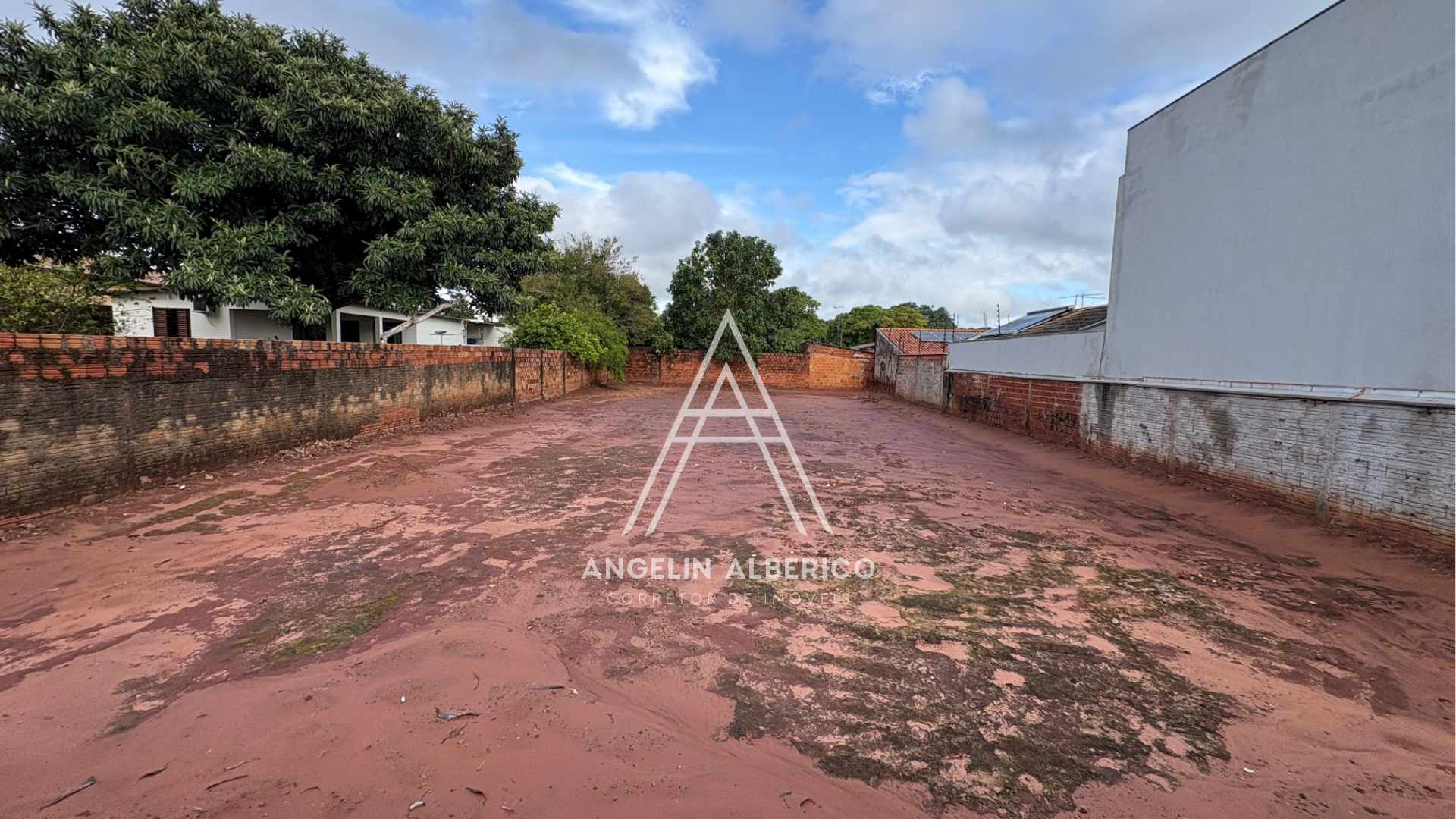 Terreno  a Venda na Zona 03 em Cianorte PR