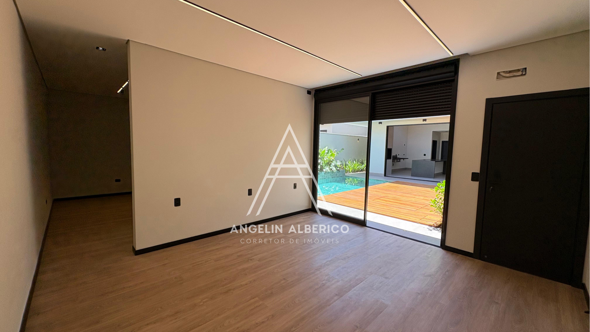 Casa de Alto Padrão a Venda no Condomínio Ipanema em Cianorte