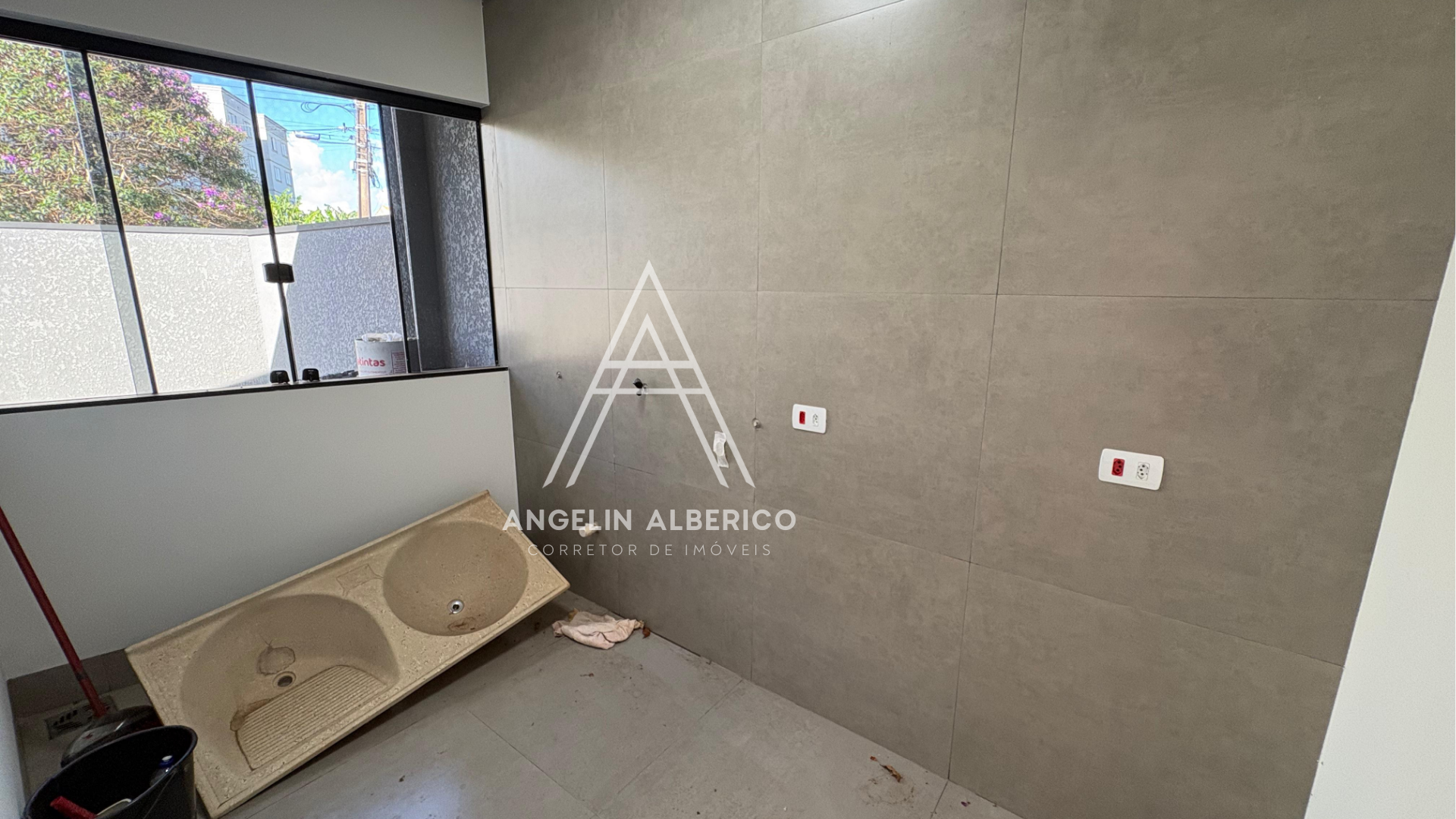 Casa a Venda na Zona 06 em Cianorte PR