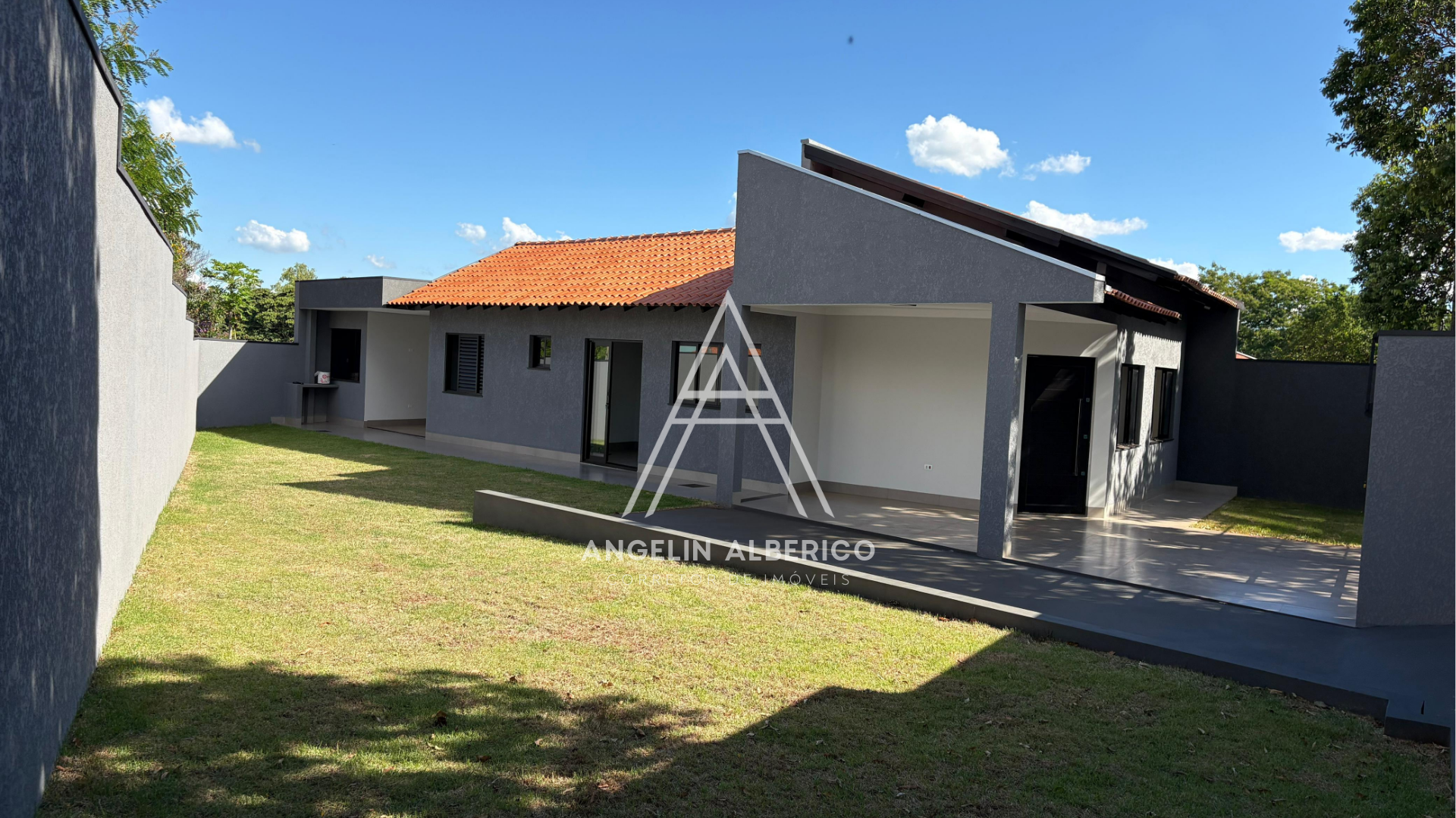 Casa a Venda na Zona 06 em Cianorte PR