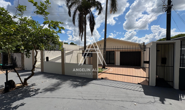 Casa a Venda na Zona 06 Em Cianorte PR