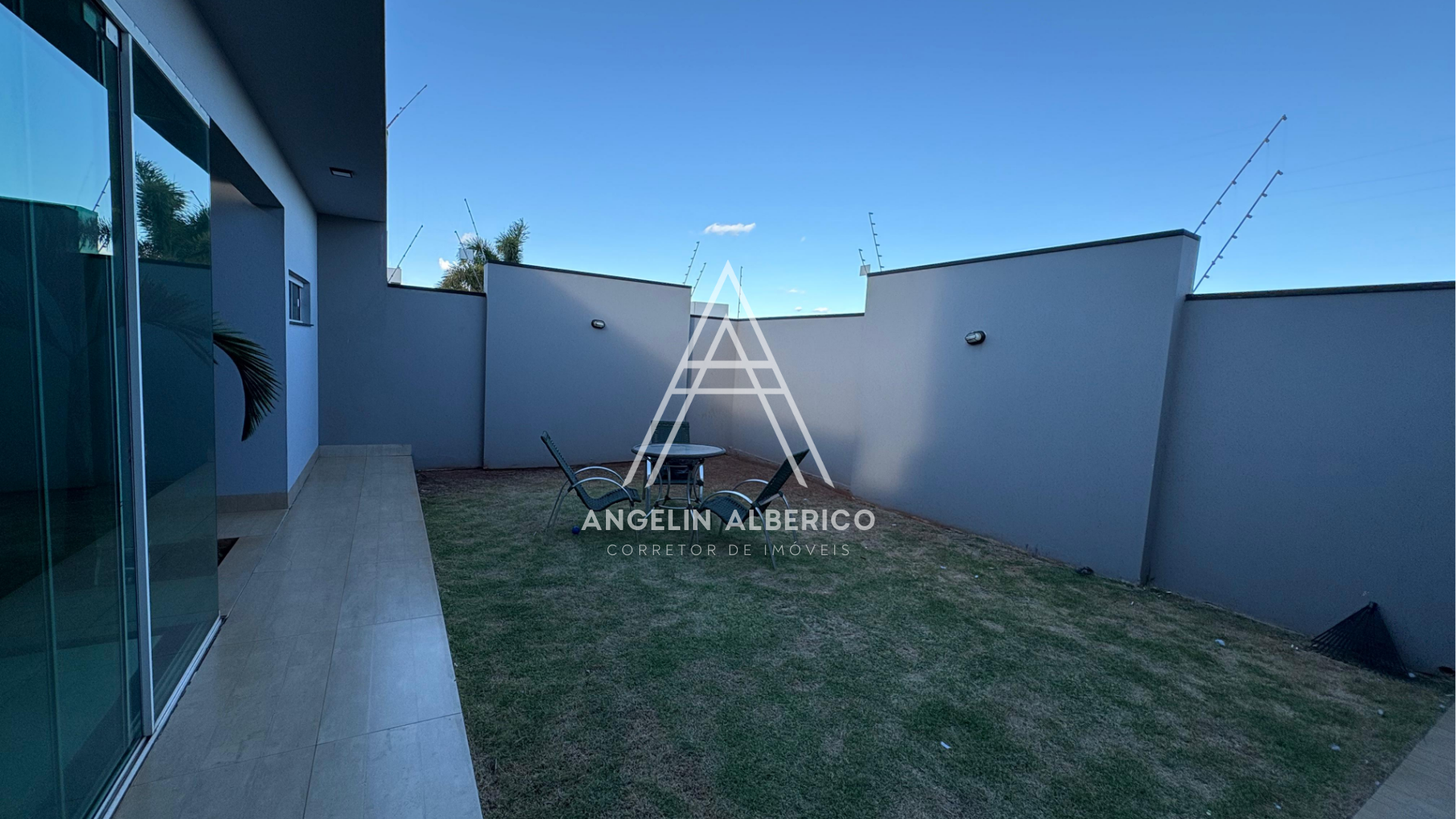 Casa a Venda Mobiliada no Jardim Itália em Cianorte PR