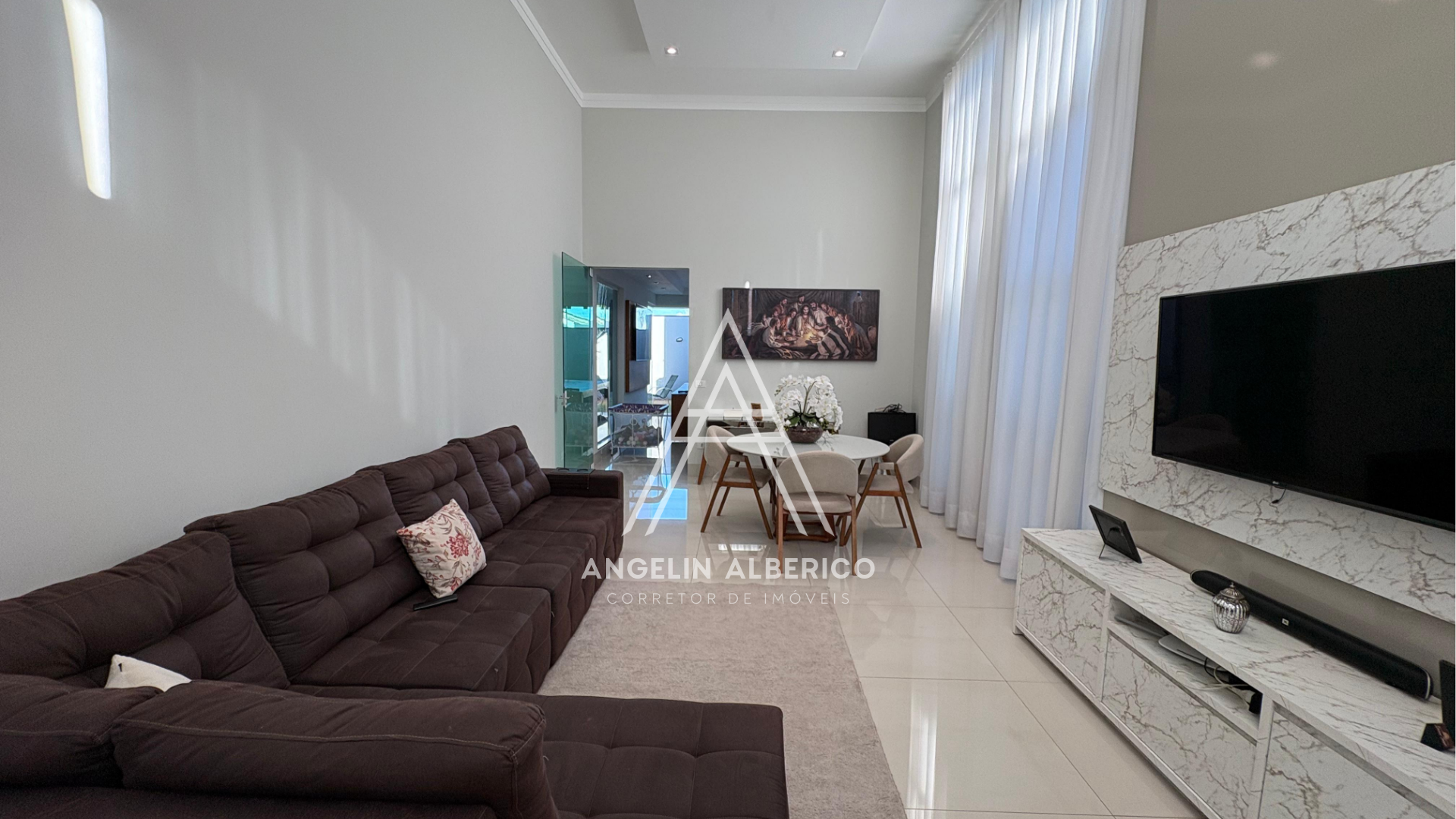 Casa a Venda Mobiliada no Jardim Itália em Cianorte PR