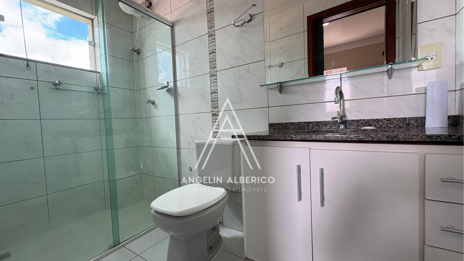 Apartamento a Venda Mobiliado, Decorado no Centro de Cianorte PR