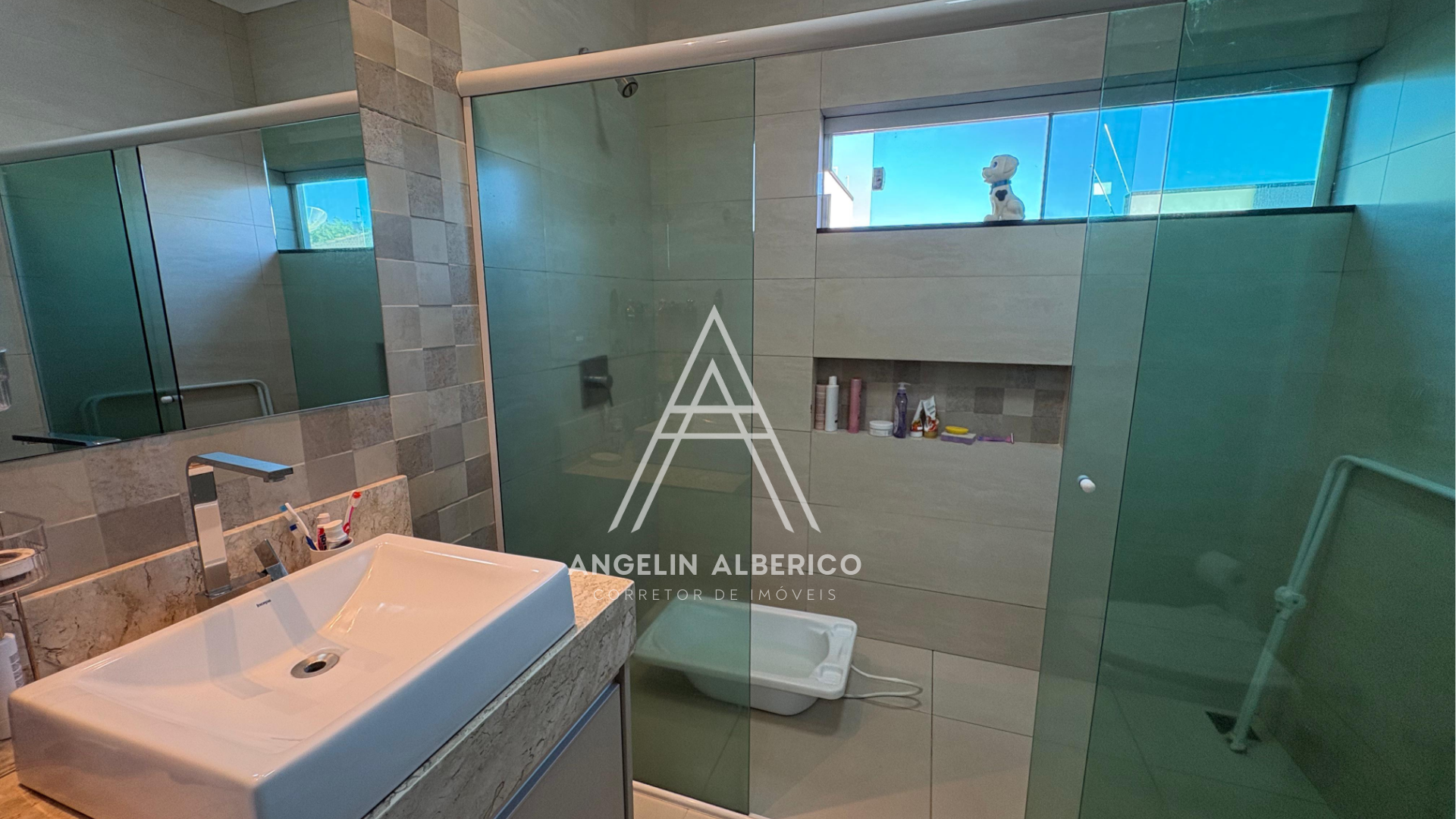 Casa a Venda Mobiliada no Jardim Itália em Cianorte PR