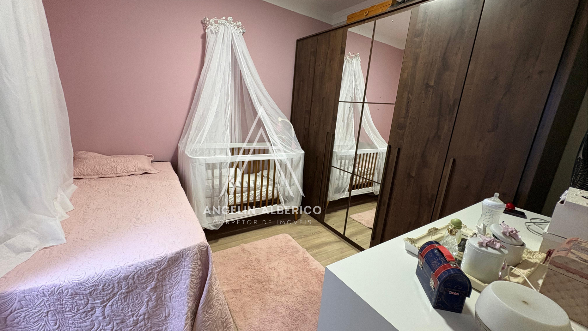 Casa a Venda Mobiliada no Jardim Itália em Cianorte PR