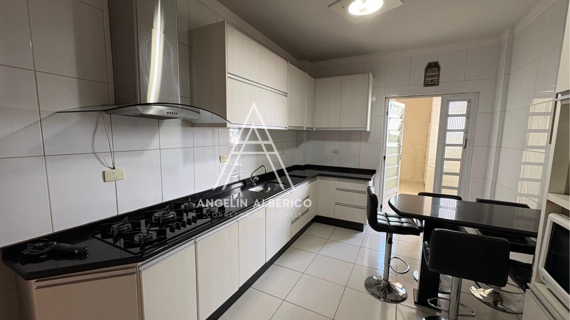 Apartamento a Venda Mobiliado, Decorado no Centro de Cianorte PR