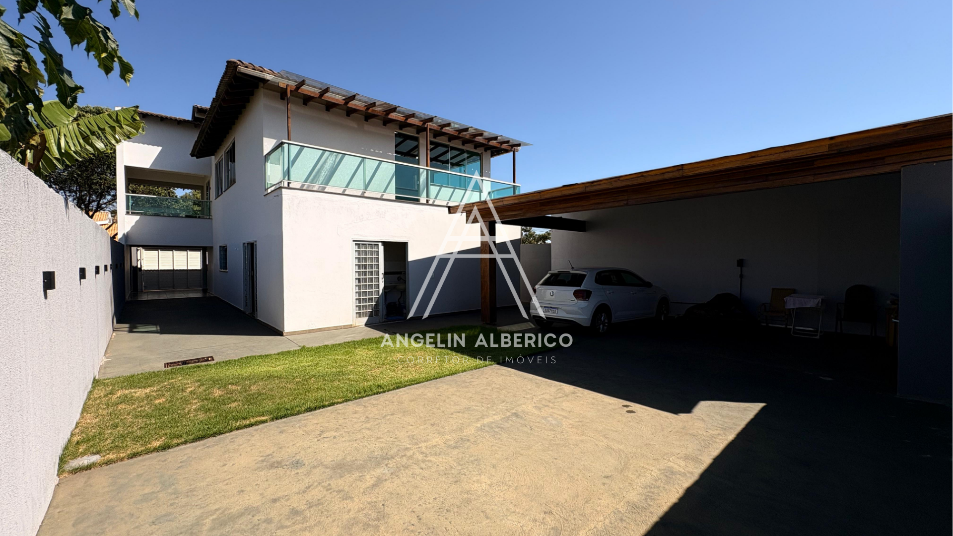 Sobrado a Venda com Móveis Planejados no Jardim Universidade em Cianorte PR