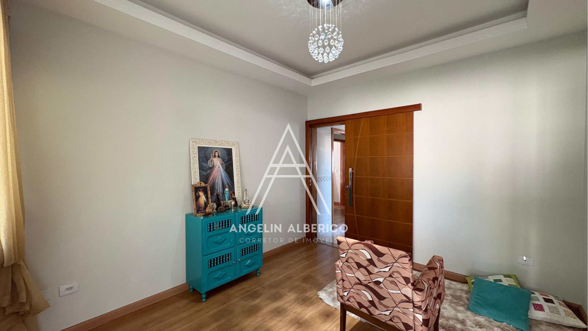 Sobrado a Venda com Móveis Planejados no Jardim Universidade em Cianorte PR