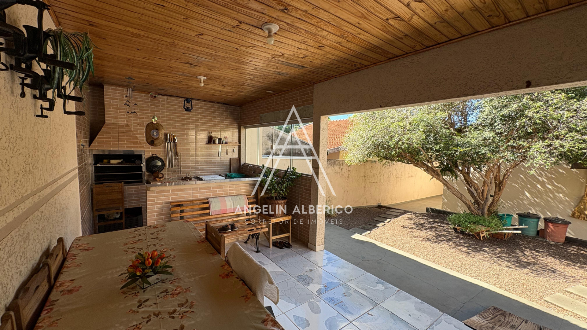 Casa a Venda no Jardim Gralha Azul em Cianorte