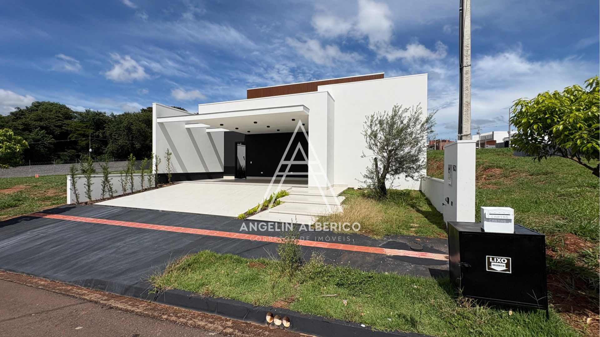 Casa a Venda no Condomínio Cinturão Verde em Cianorte PR