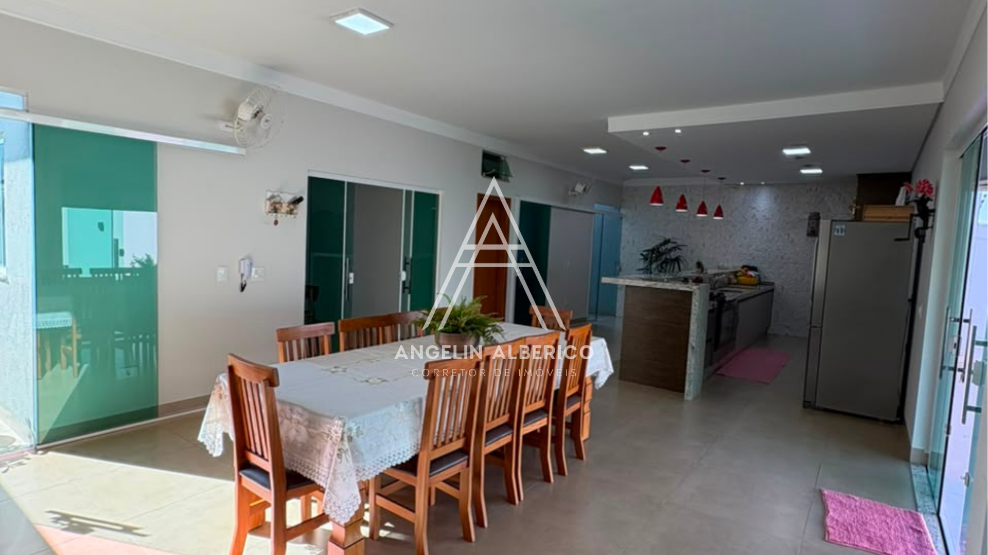 Casa a Venda Semimobiliada no Jardim Maringá em Cianorte PR