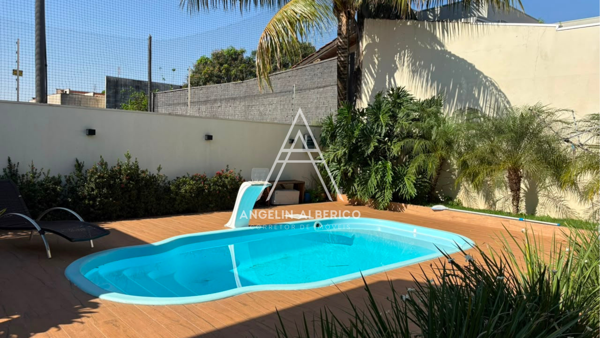 Casa a Vanda com Móveis Planejados e Piscina na Zona 01 em Cianorte PR