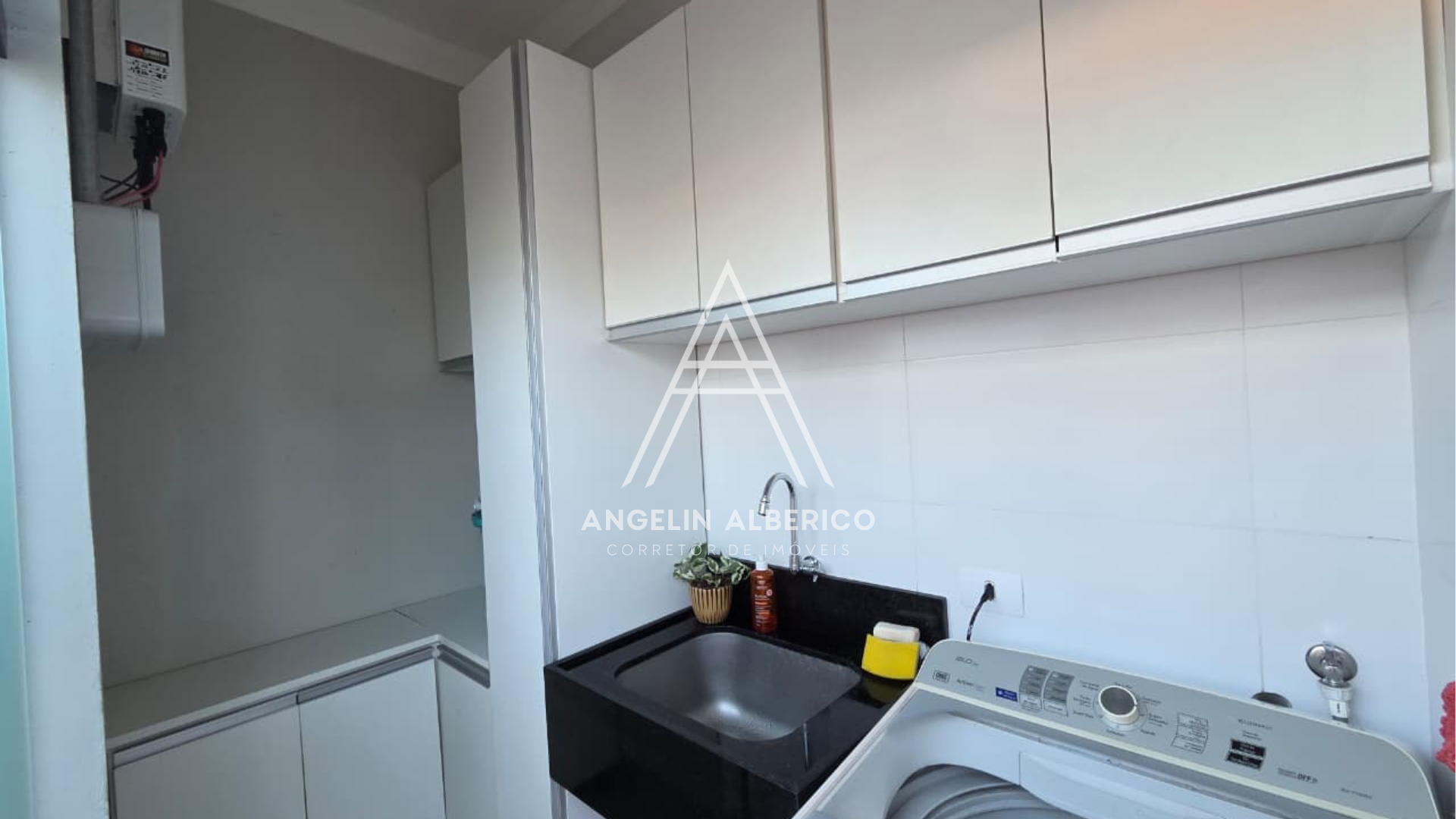 Casa a Venda com Móveis no Zona 03 em Cianorte PR